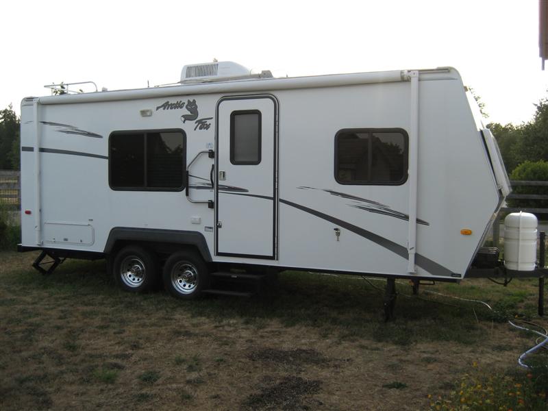 2004 Arctic Fox 22H